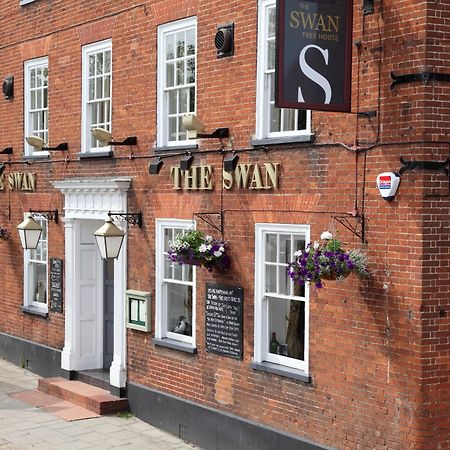 Bed and Breakfast The Loddon Swan Экстерьер фото