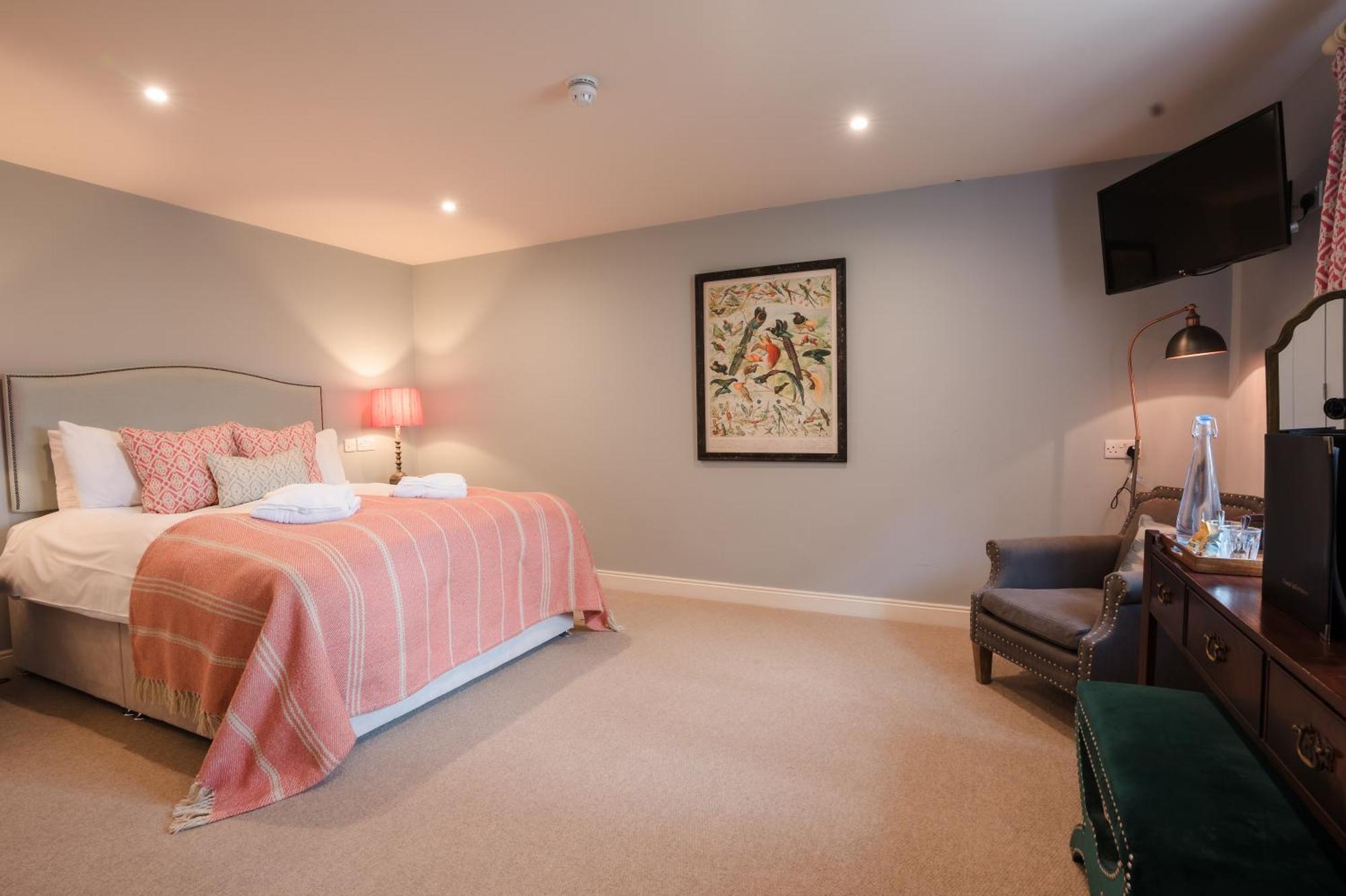 Bed and Breakfast The Loddon Swan Экстерьер фото